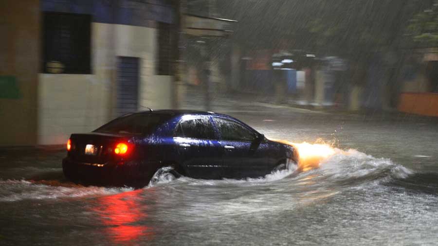 inundacion mantenimiento de red alcantarillado